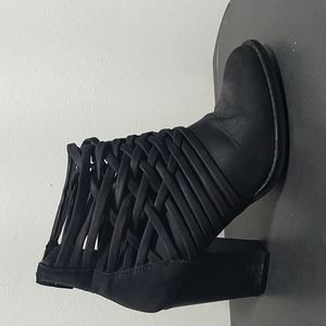 Mossimo ankle booties